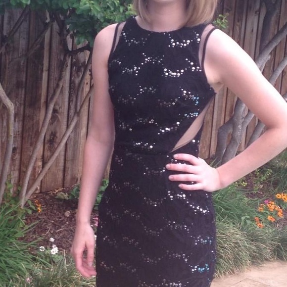 Black knee-length cocktail dress. Sequins & lacy embellishments, mesh cutouts - Picture 3 of 4